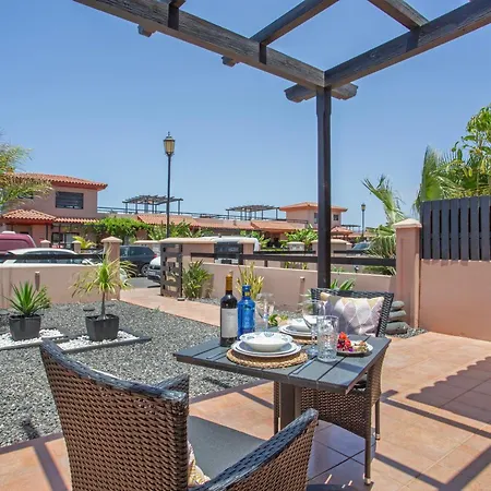 Holiday home Encantadora Casa Tara