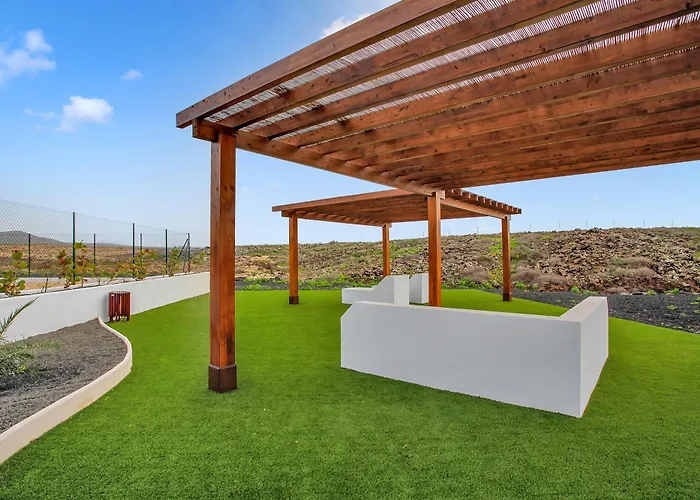 Holiday home Encantadora Casa Tara Lajares