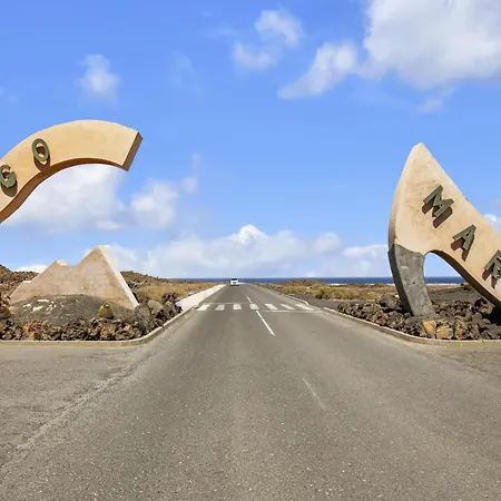 Encantadora Casa Tara לאחארס