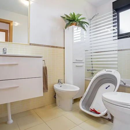 Encantadora Casa Tara לאחארס